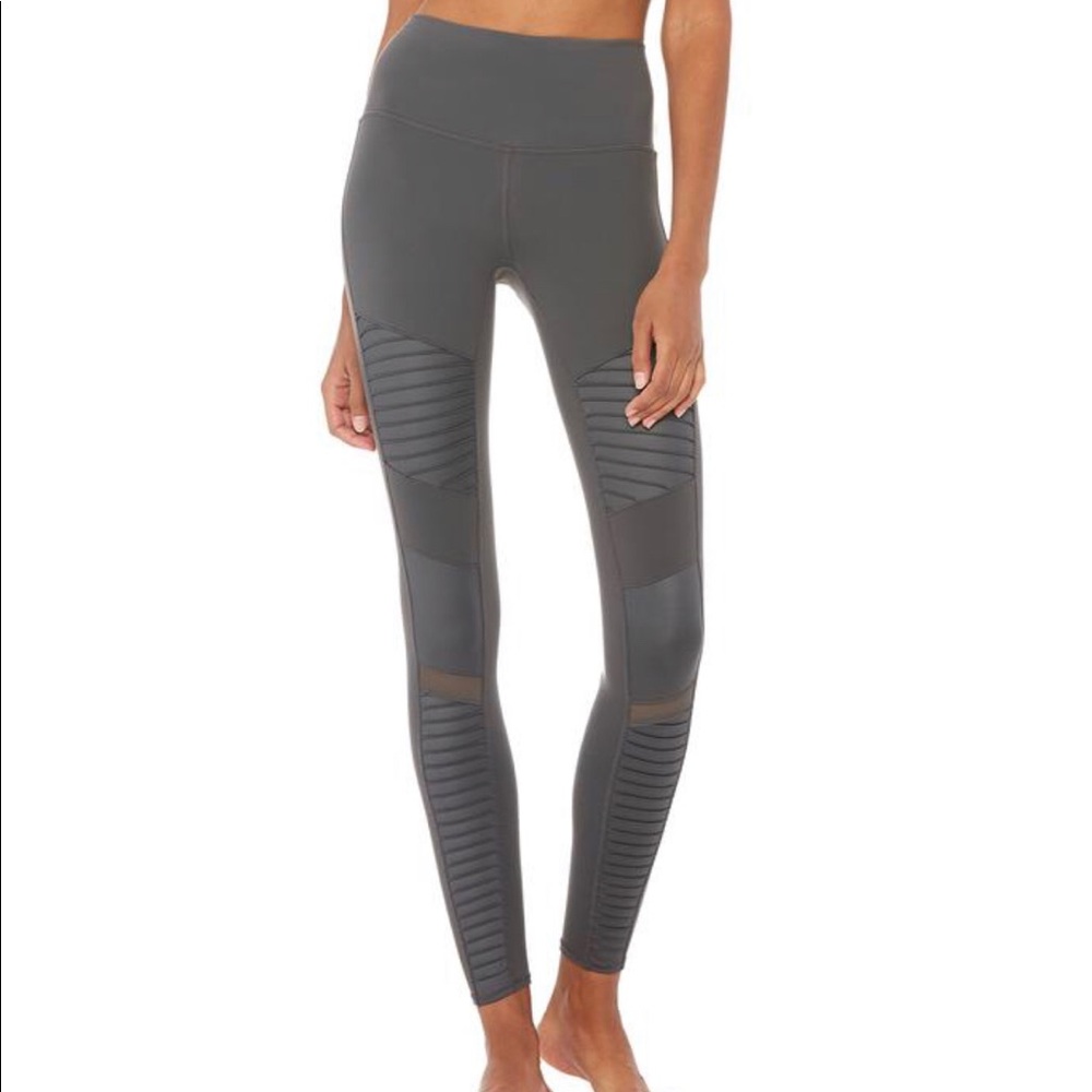 Alo Yoga High Waisted Motto Leggings